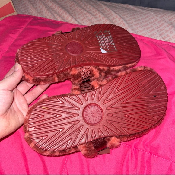 UGG Men's Fluff It Pop Slipper - Picture 2 of 3